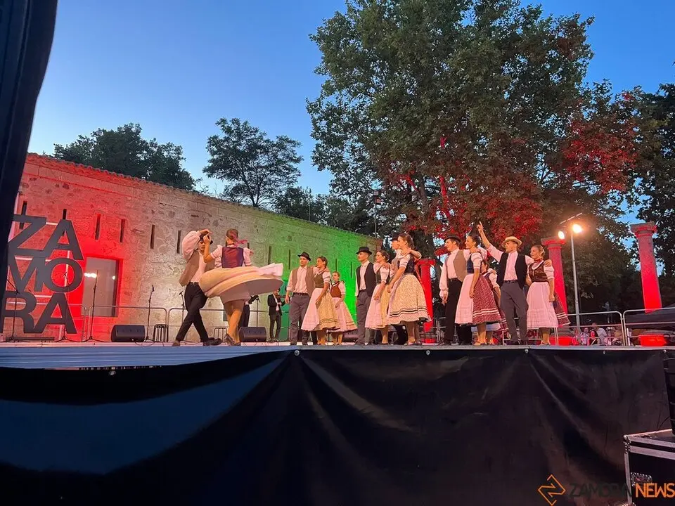 Gala inaugural Festival Internacional del Folklore 2025_36