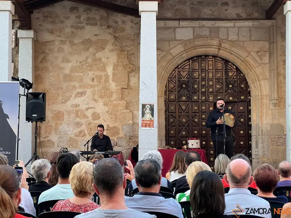 Pedraza en Clave de Folk en Zamora, Plaza de San Antol&iacute;n