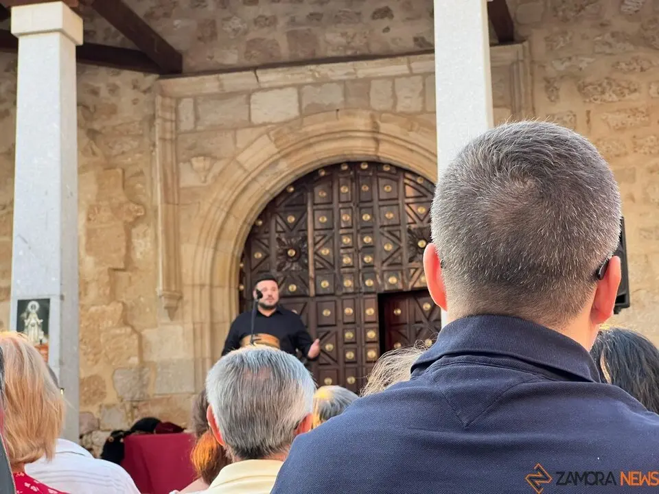 Pedraza en Clave de Folk en Zamora, Plaza de San Antol&iacute;n_3