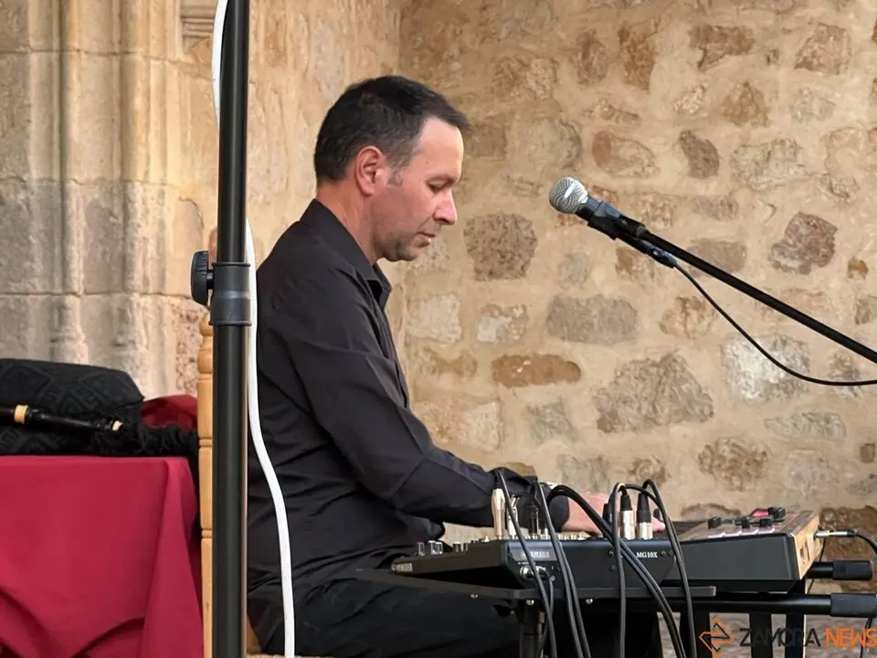 Pedraza en Clave de Folk en Zamora, Plaza de San Antol&iacute;n_14