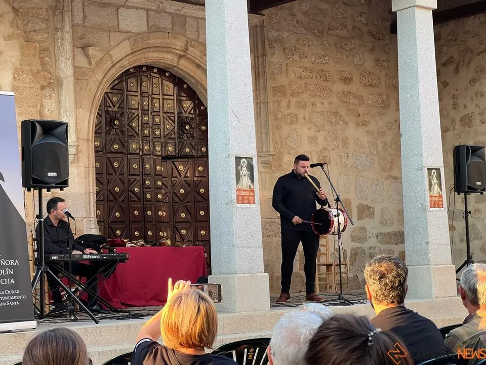 Pedraza en Clave de Folk en Zamora, Plaza de San Antol&iacute;n_15
