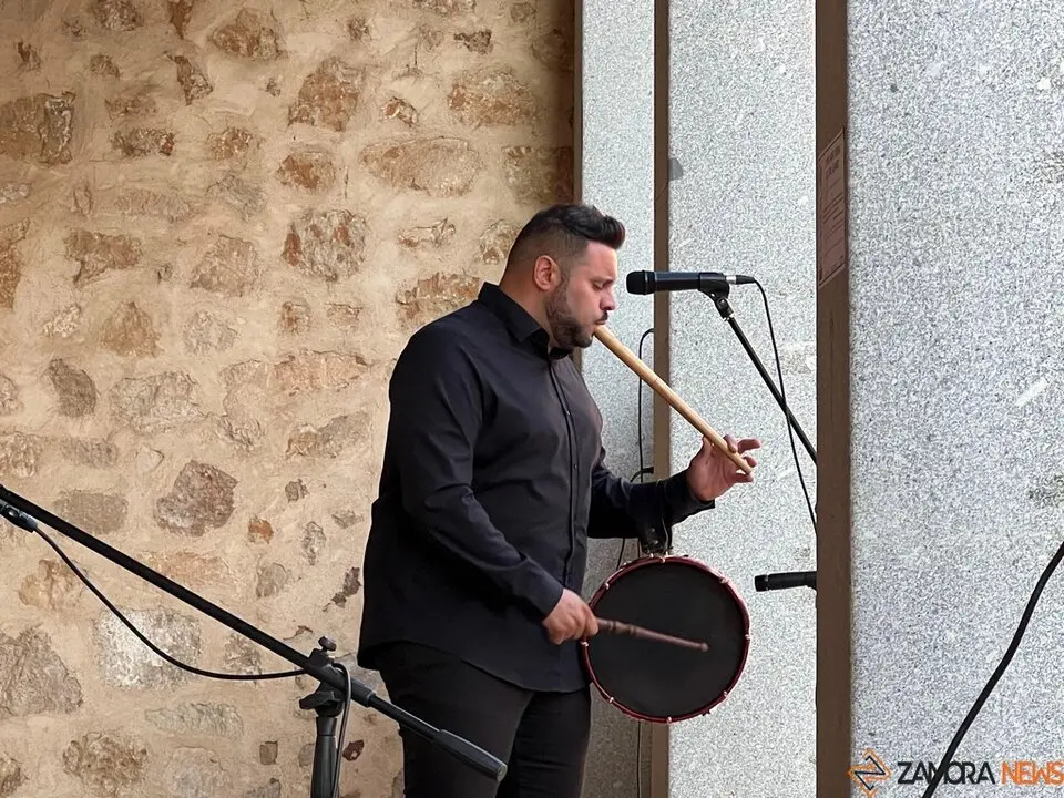 Pedraza en Clave de Folk en Zamora, Plaza de San Antol&iacute;n_18