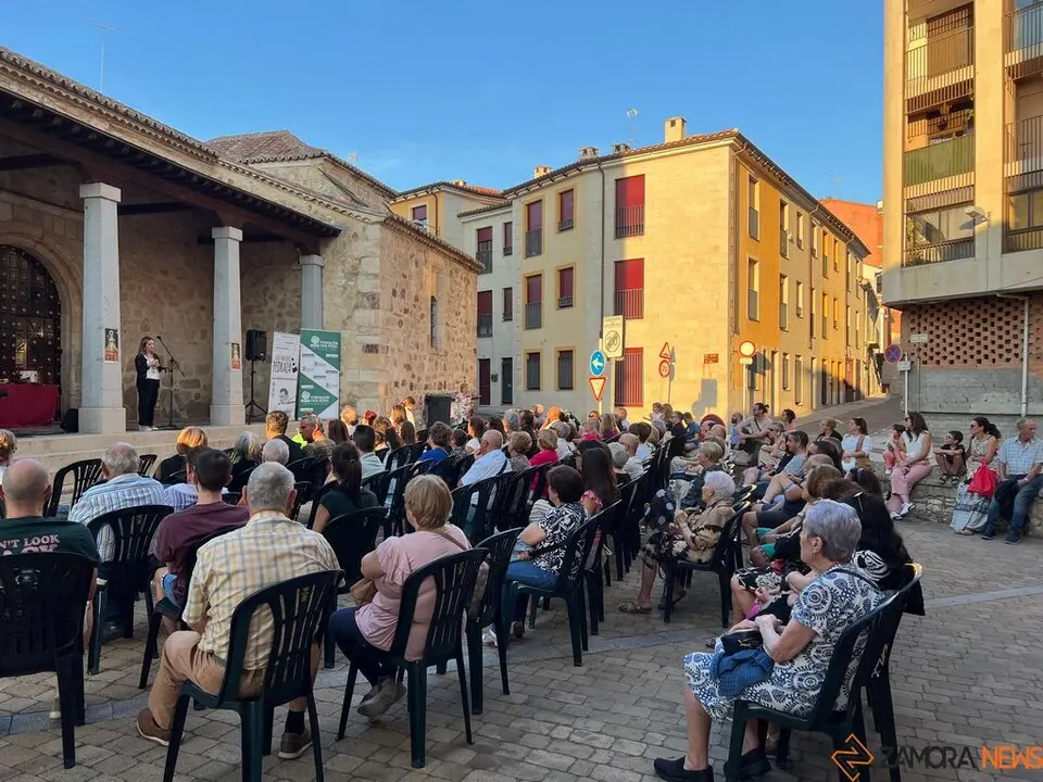 Pedraza en Clave de Folk en Zamora, Plaza de San Antol&iacute;n_23