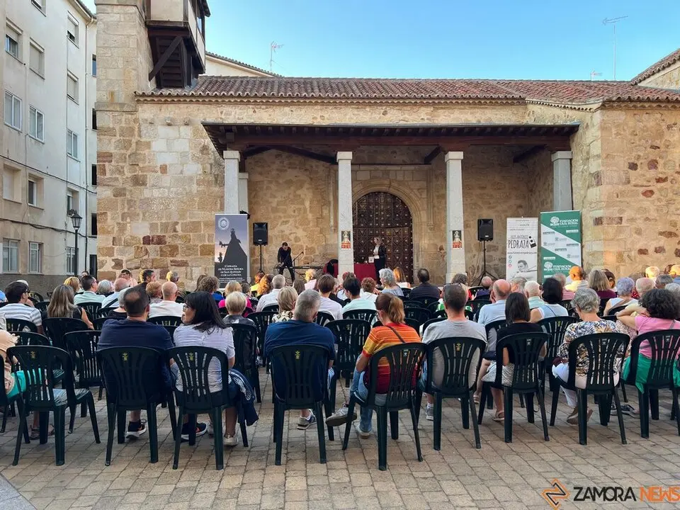 Pedraza en Clave de Folk en Zamora, Plaza de San Antol&iacute;n_24