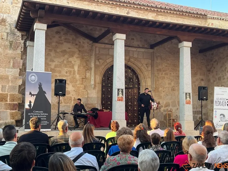 Pedraza en Clave de Folk en Zamora, Plaza de San Antol&iacute;n_25