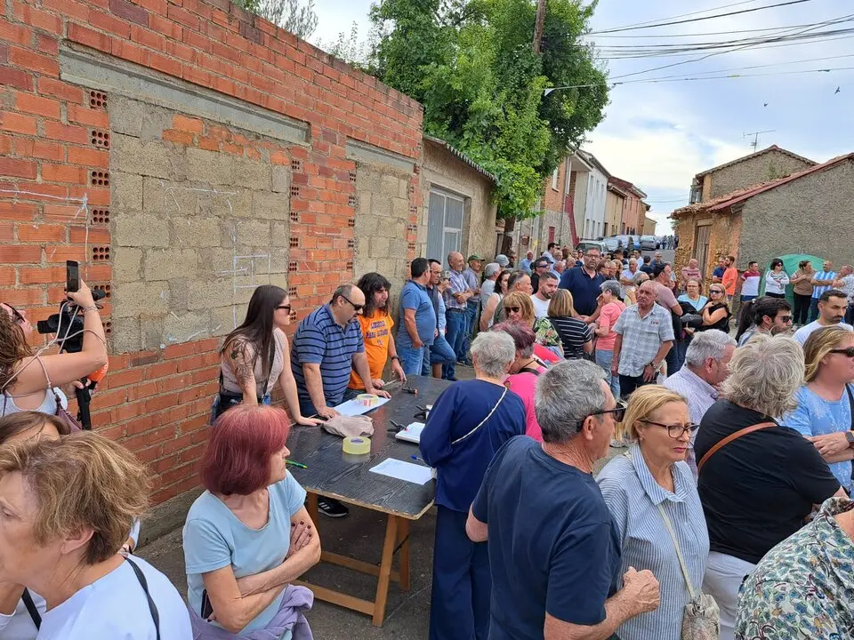 manifestación por Álvaro en Olleros de Tera    (14)