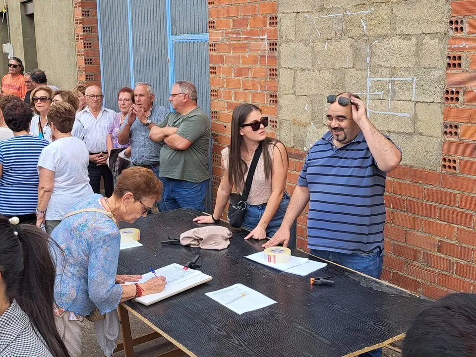 manifestación por Álvaro en Olleros de Tera    (16)