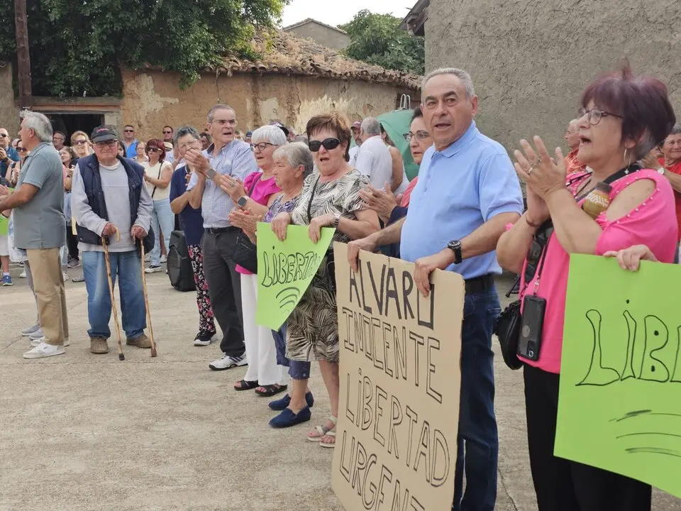 manifestación por Álvaro en Olleros de Tera    (21)
