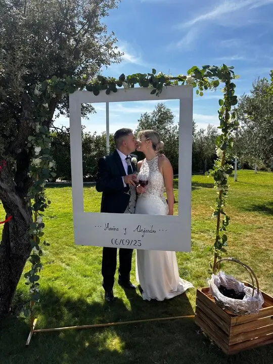 marina y alejando