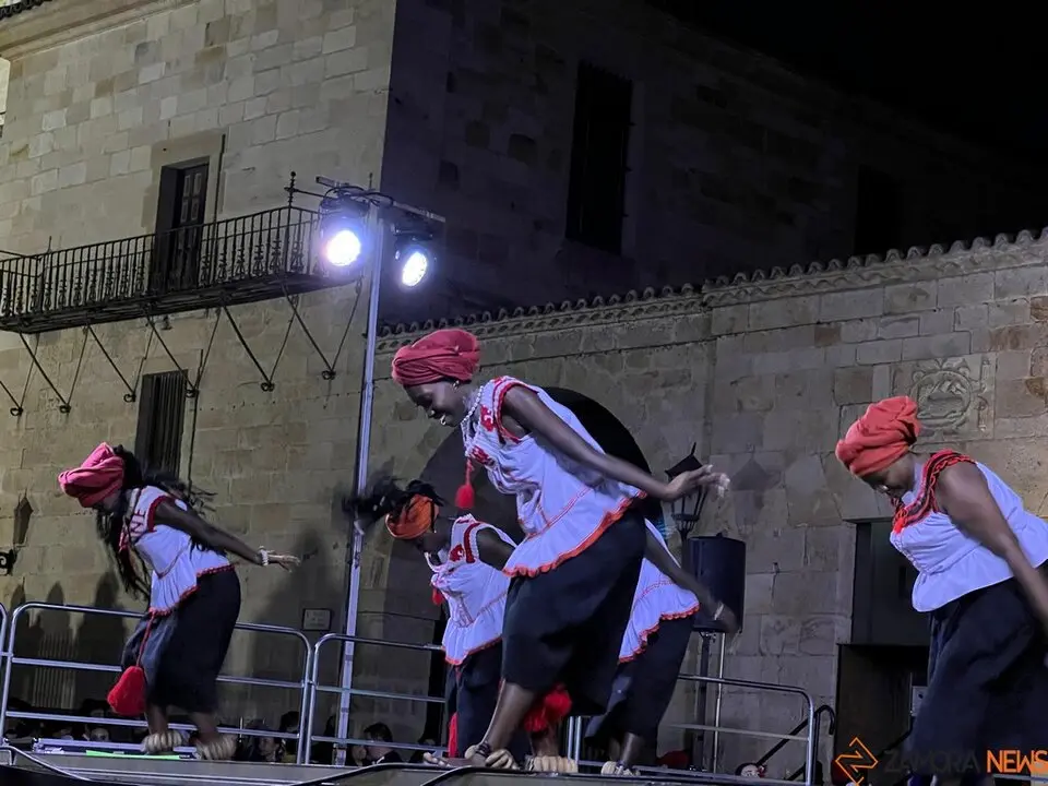 Cierre Festival Internacional de Folklore Zamora 2025 _12