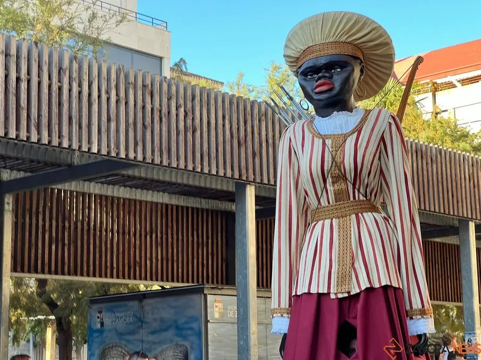 Desfile de Gigantes y Cabezudos Capitonis Durii septiembre _4