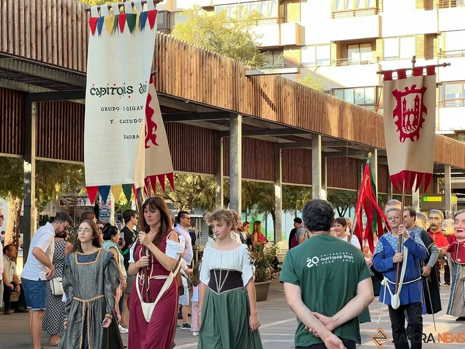 Desfile de Gigantes y Cabezudos Capitonis Durii septiembre _21