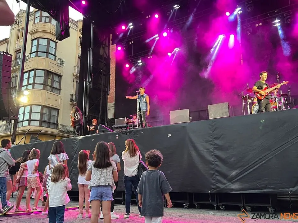 Pequeño Rock and Roll Zamora 