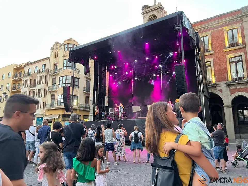 Pequeño Rock and Roll Zamora _5