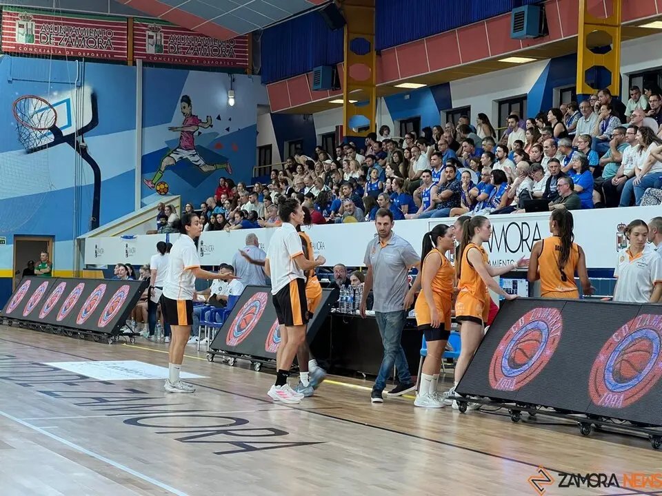 Zamarat vs Perfumerias Avenida Salamanca - Copa de Castilla y León _13