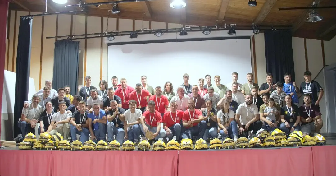 homenaje bomberos en Alcañices