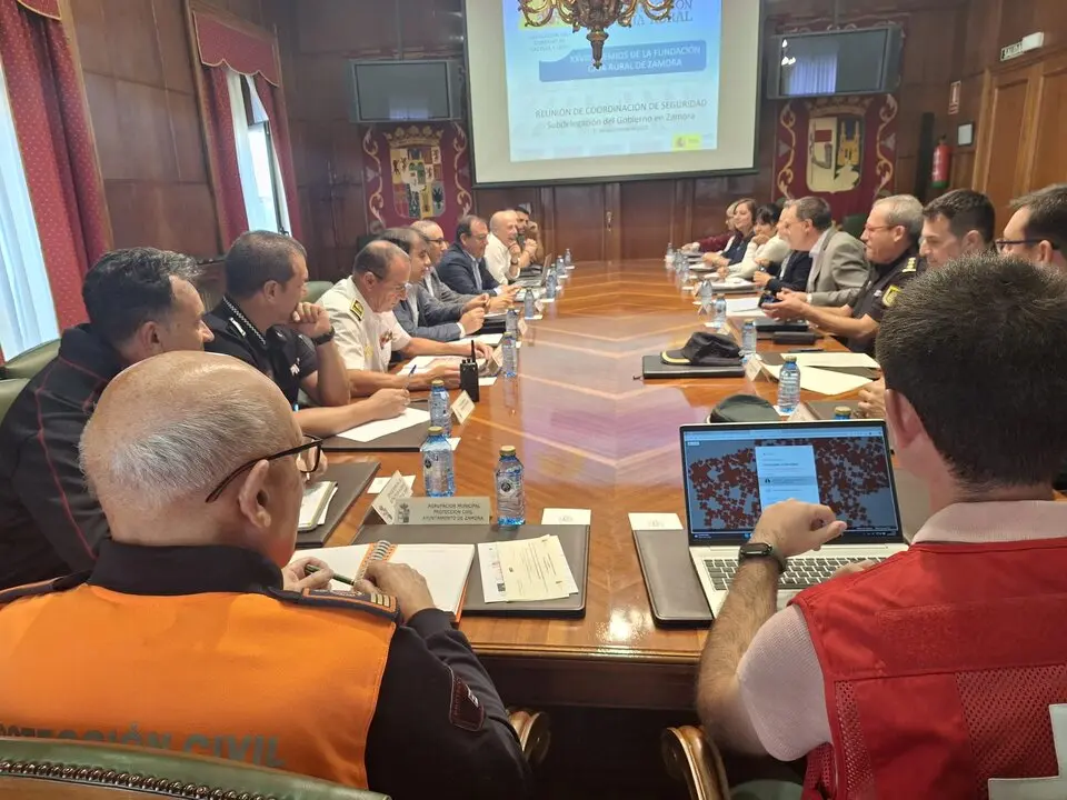 Reunión de coordinación de seguridad para la celebración de los XXVIII Premios de la Fundación Caja Rural