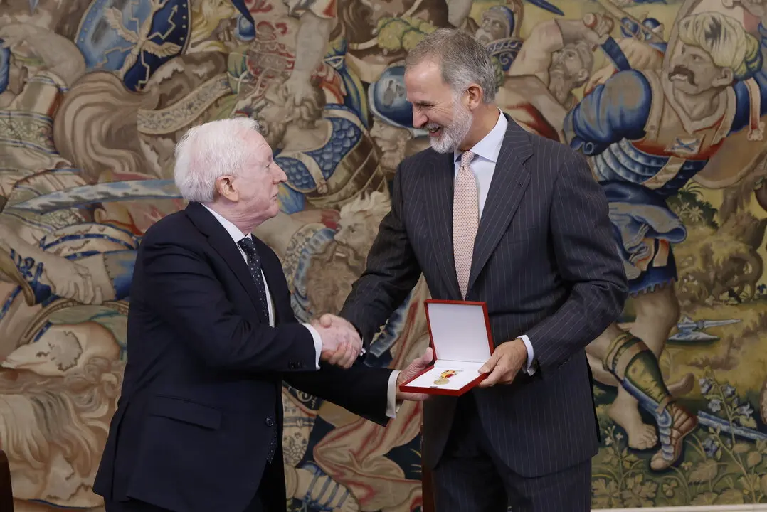 El Consejo de Cámaras de Comercio de Castilla y León ha entregado a Su Majestad el Rey la primera Medalla de Honor