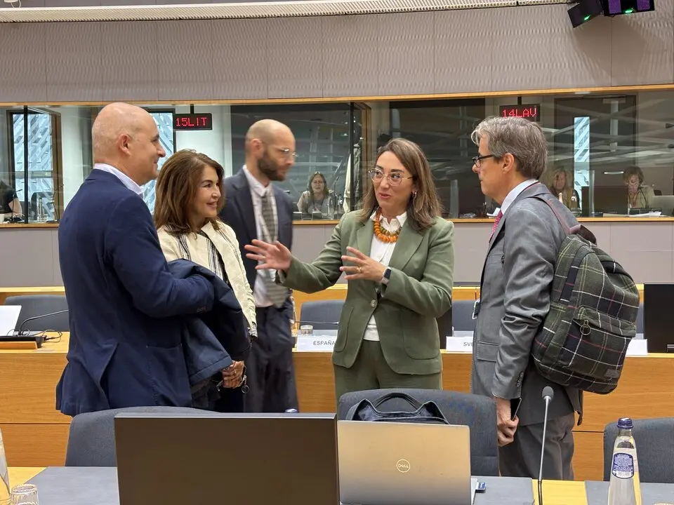 La consejera asiste al Consejo Europeo de Agricultura y Pesca