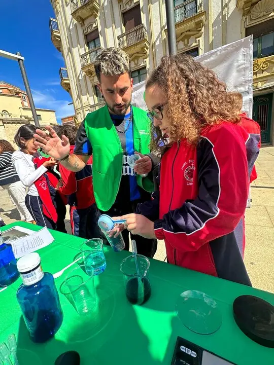 Día Mundial de la Investigación en Cáncer en Zamora (2)