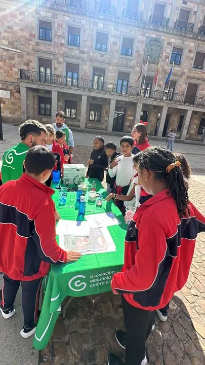 Día Mundial de la Investigación en Cáncer en Zamora (3)