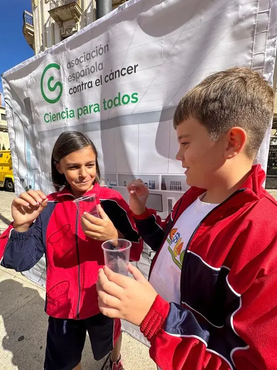 Día Mundial de la Investigación en Cáncer en Zamora (4)