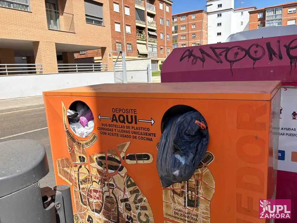 contenedores recogida de aceite usado