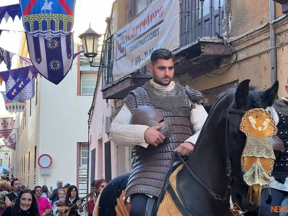 Desfile inaugural Mercado Medieval de Zamora _32