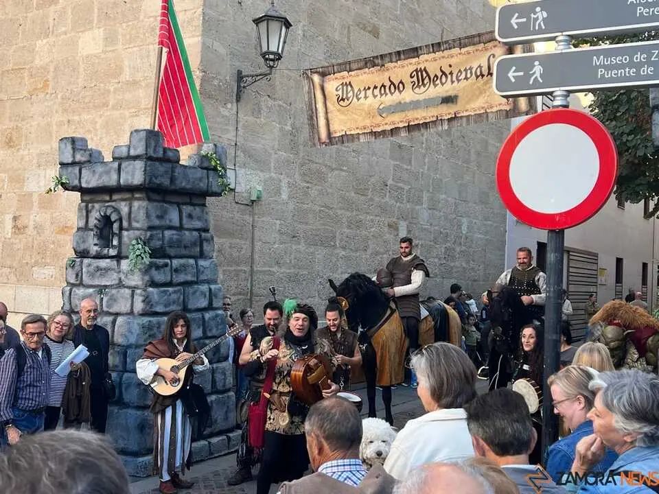 Desfile inaugural Mercado Medieval de Zamora _39