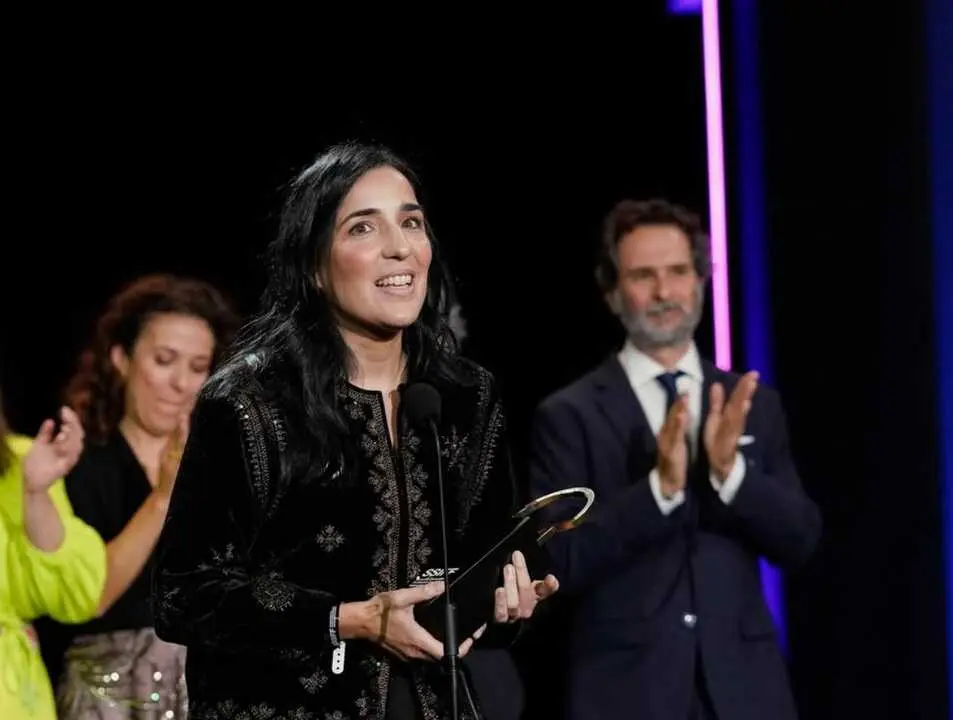 Alauda Ruiz de Azúa gana la Concha de Oro del Festival de San Sebastian por Los domingos