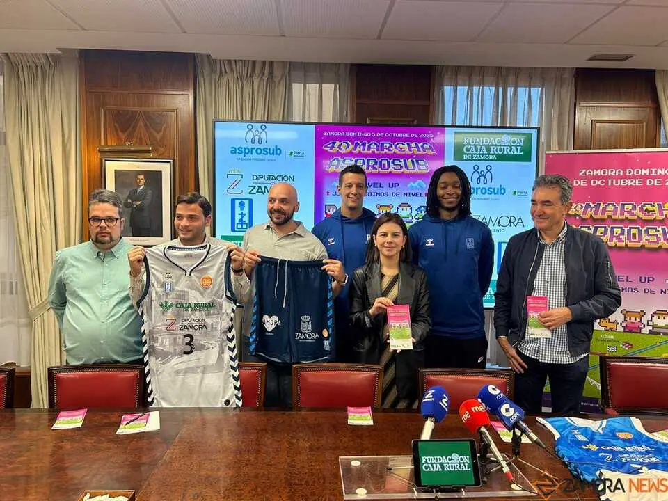 Presentacion de equipaciones CB Zamora_2