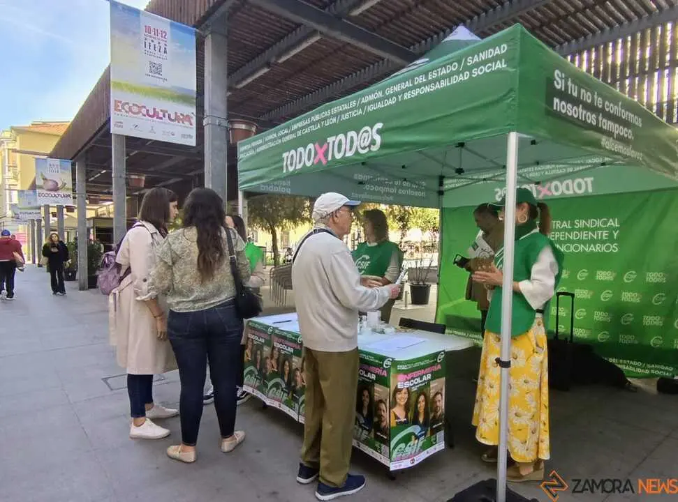 Carpa de CSIF en Zamora. Imagen de archivo