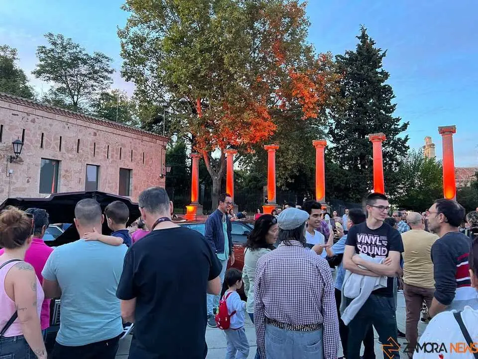 Pure American Style Zamora _24