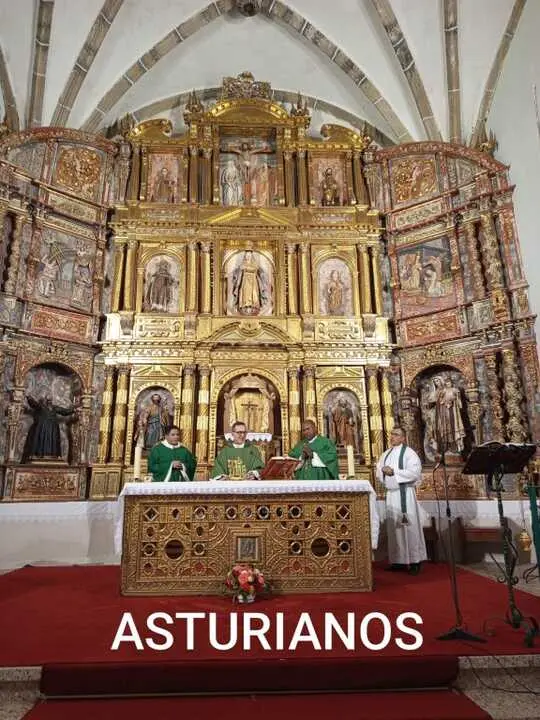 misa en Asturianos