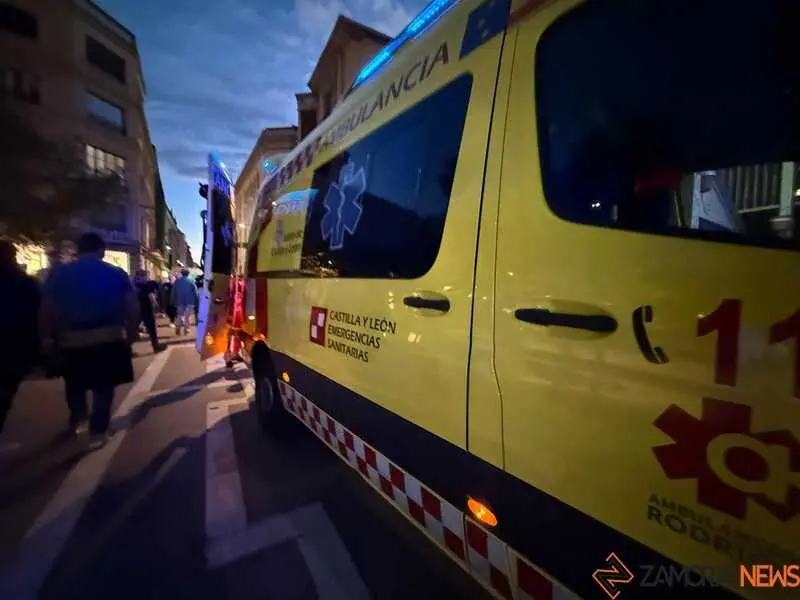 ambulancias en el centro de Zamora _2