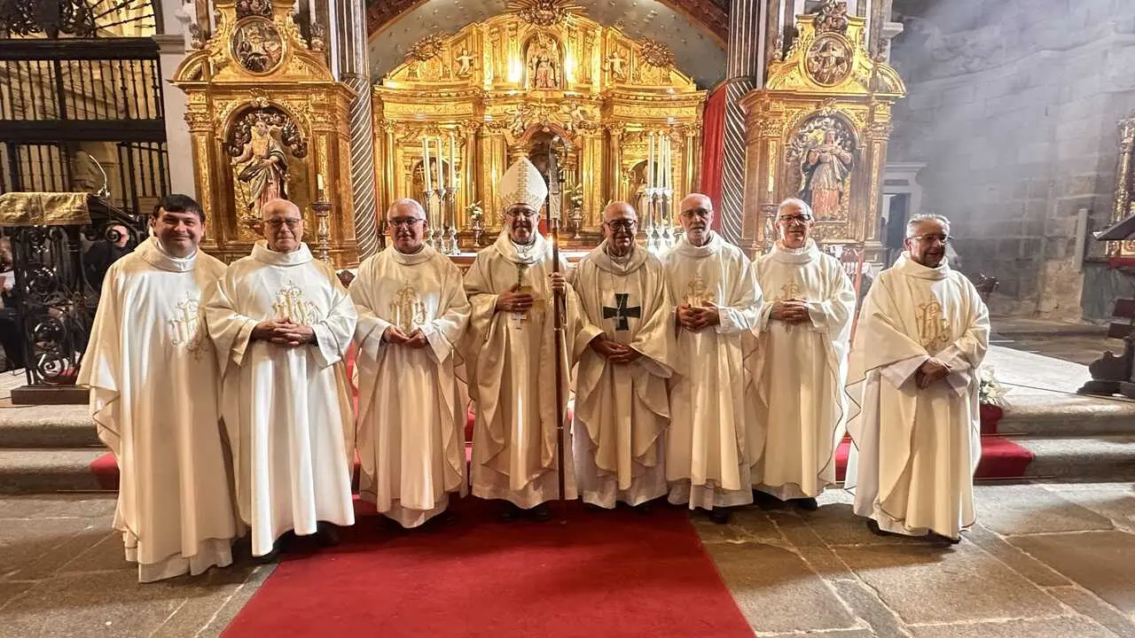 Curas de plata, oro y diamante