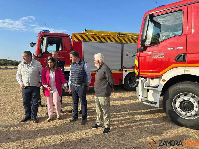 entrega camión de bomberos de la Diputación de Zamora_3