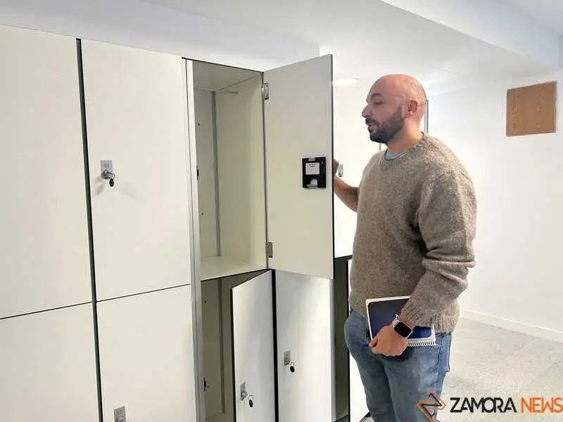 vestuarios piscina de La Sindical Ciudad deportiva de Zamora_4