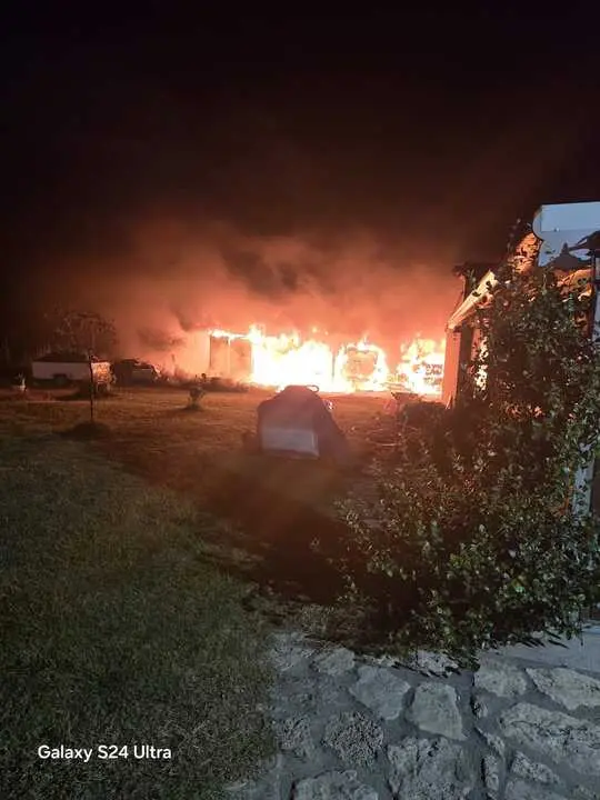 Incendio del cobertizo. Foto Diputación Zamora