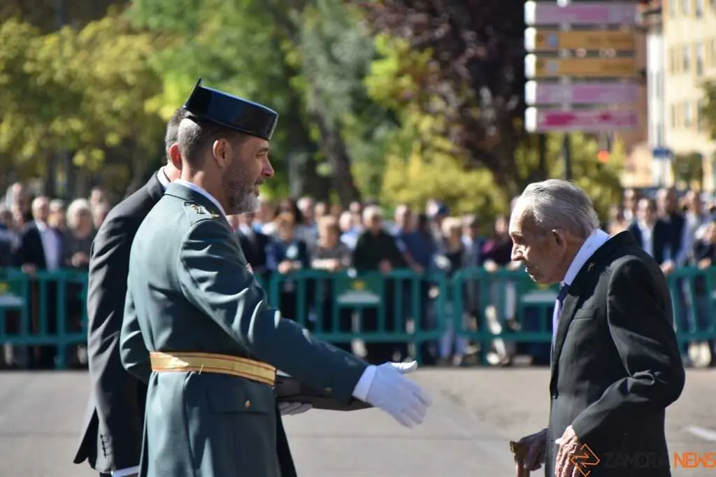 Condecoraciones Día de la Guardia Civil en Zamora _18