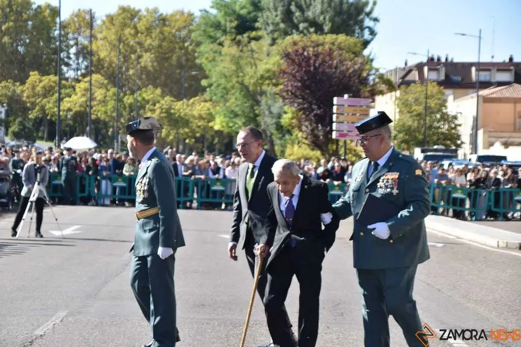 Condecoraciones Día de la Guardia Civil en Zamora _19