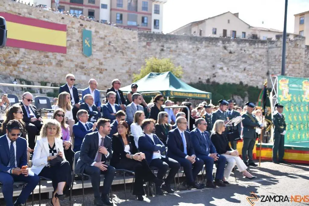 Condecoraciones Día de la Guardia Civil en Zamora _21