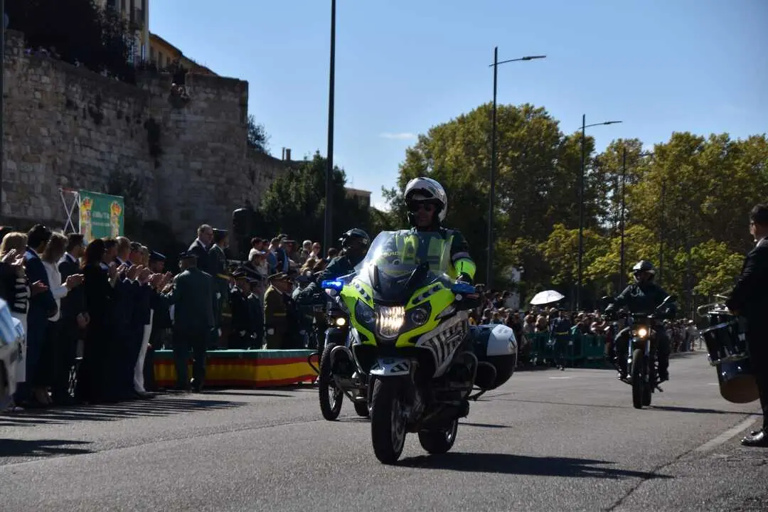 guardia civil desfile (23)