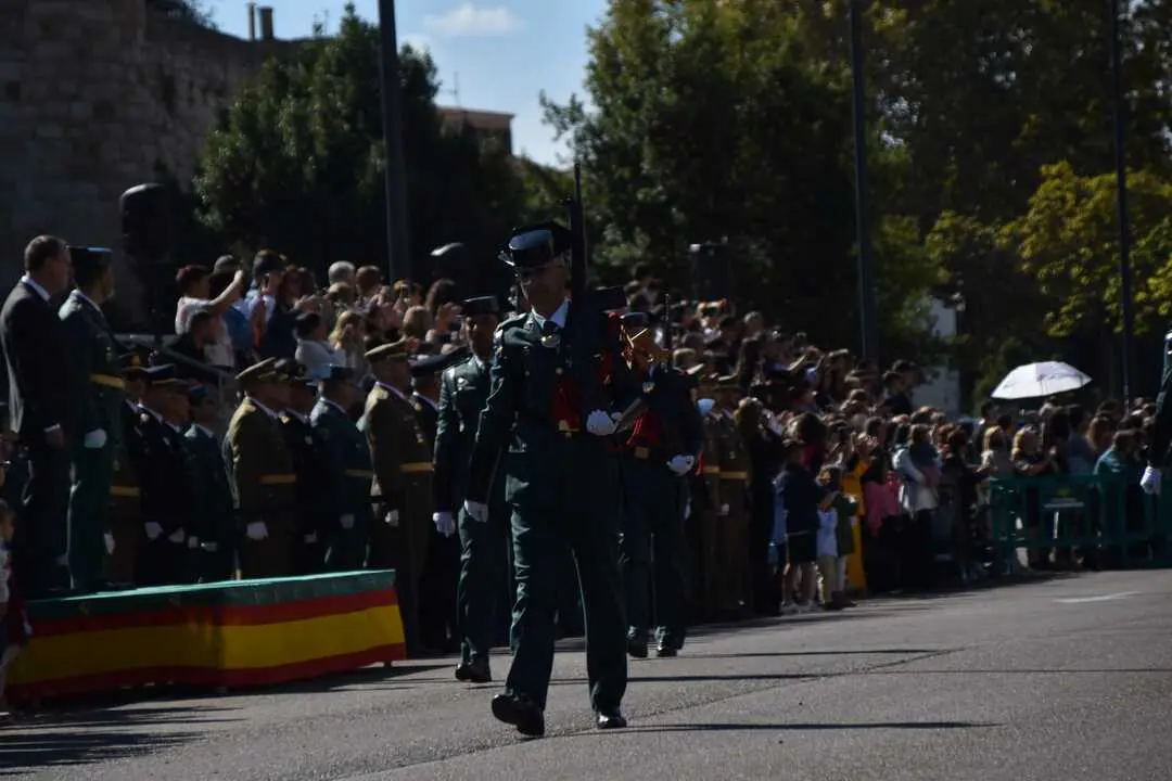 guardia civil desfile (30)