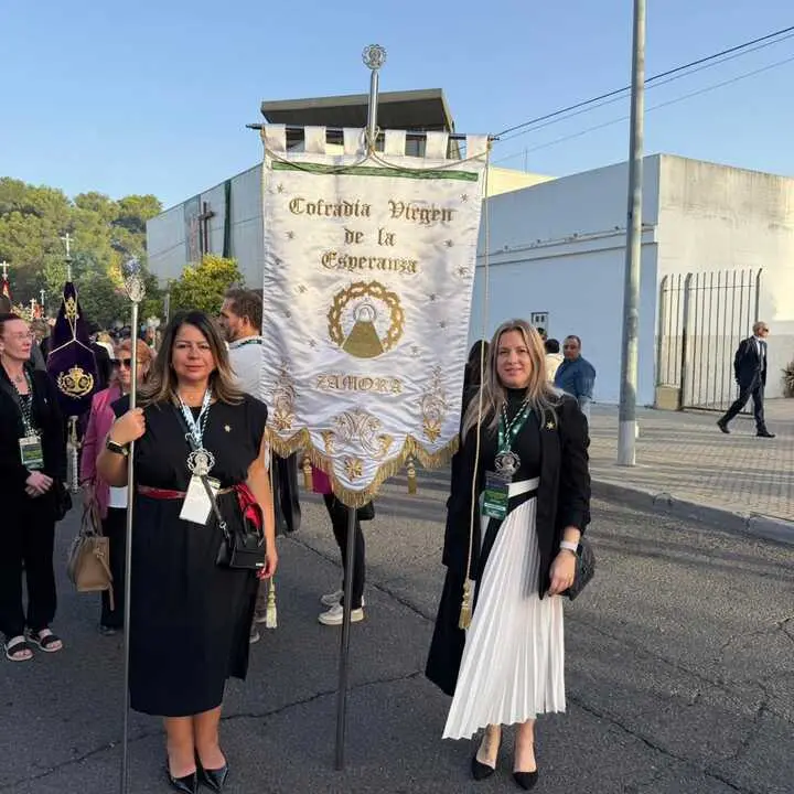 Cogradía de la Virgen de la Esperanza Zamora participa Congreso Sevilla