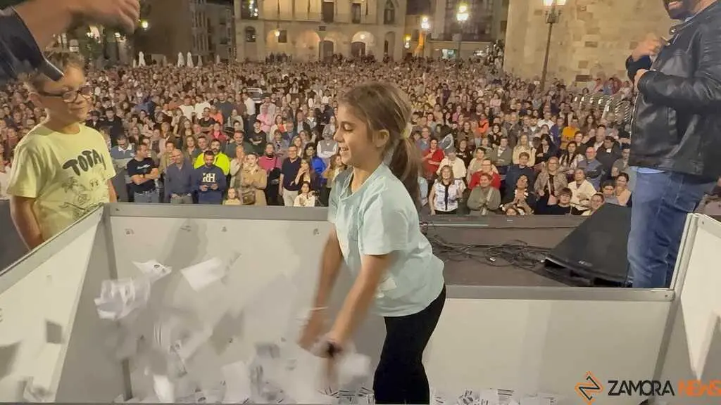fiesta del comercio en Zamora _38