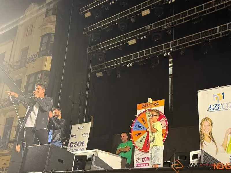 fiesta del comercio en Zamora _45