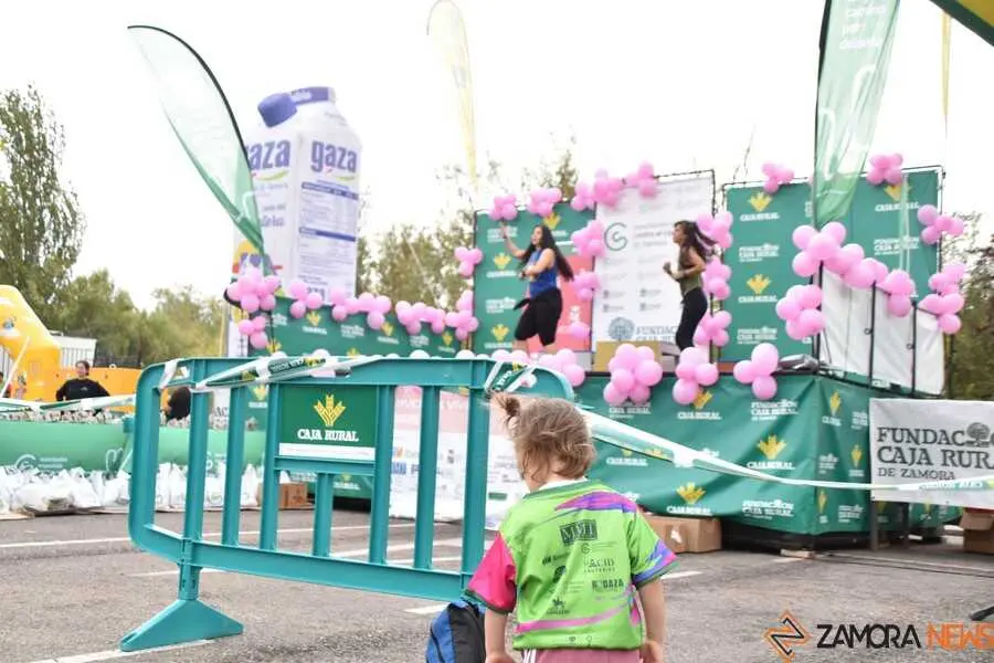 clase de zumba en Zamora en el día contra el cáncer en Zamora _11