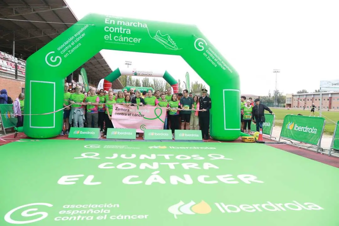 2025-10-16.- Línea de salida de autoridades MARCHA MUCHO X VIVIR ZAMORA