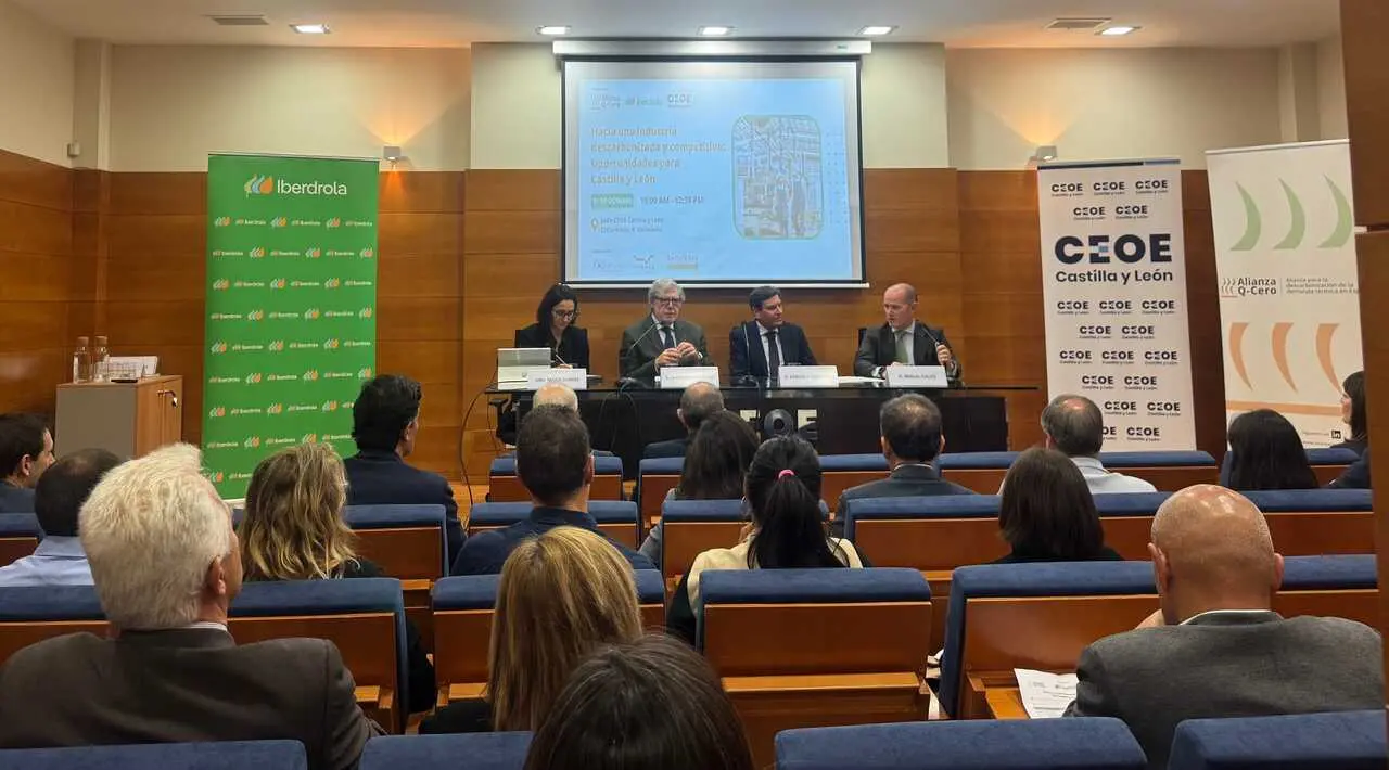 2025-10-21.- La descarbonización a debate en Castilla y León